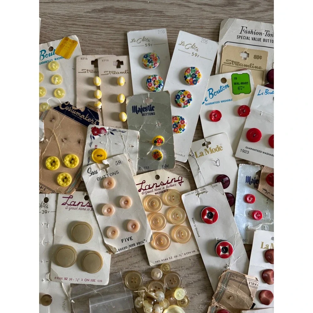 Vintage Button Lot - Le Chic, La Mode, Lansing - Mixed Red, Yellow, and Floral